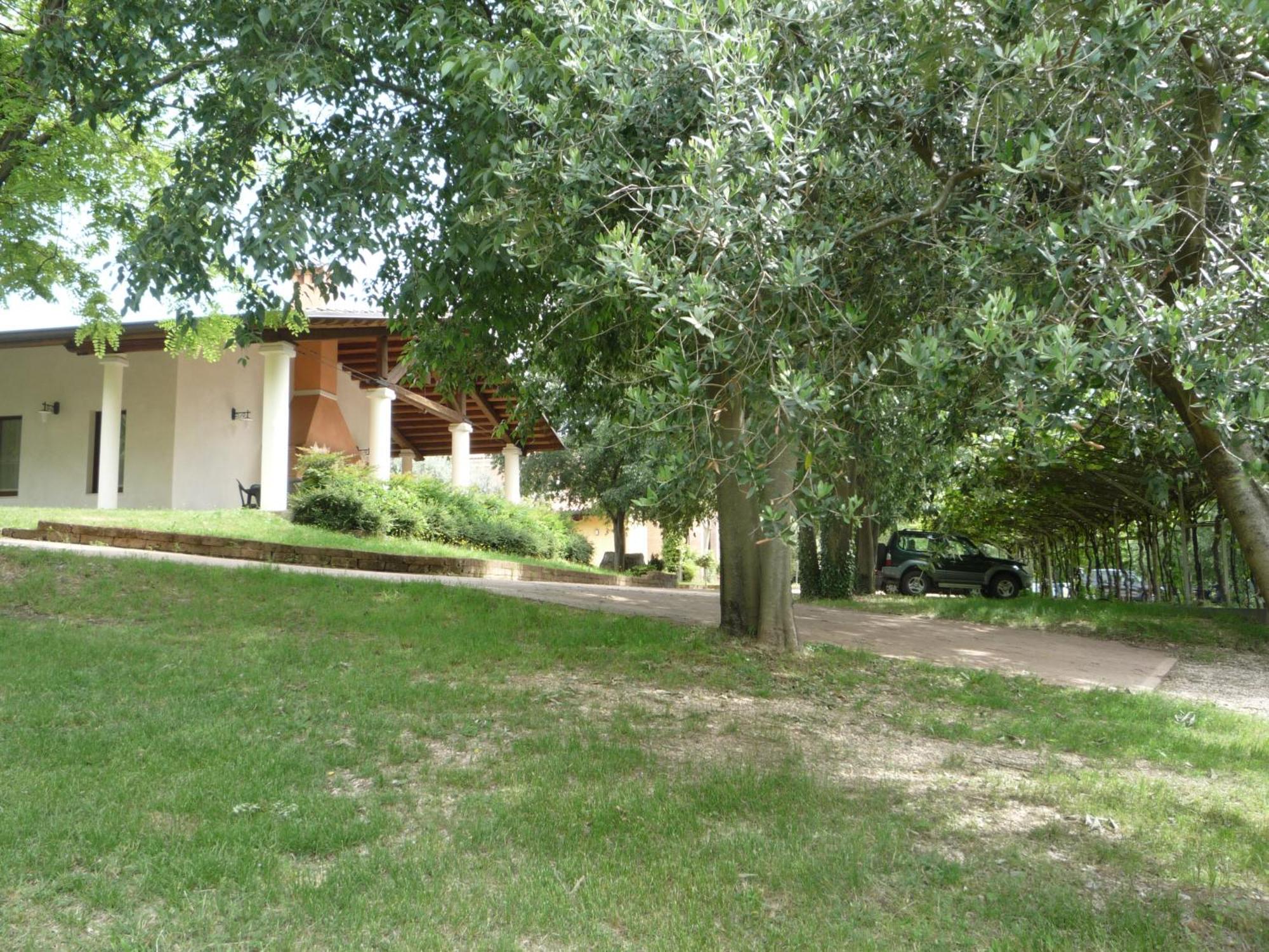 Agriturismo Lupo Bianco Monzambano Exterior photo